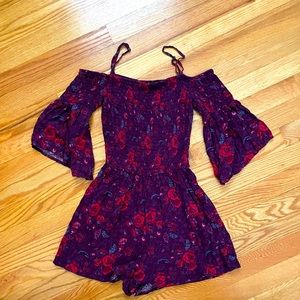 Hollister XS Romper